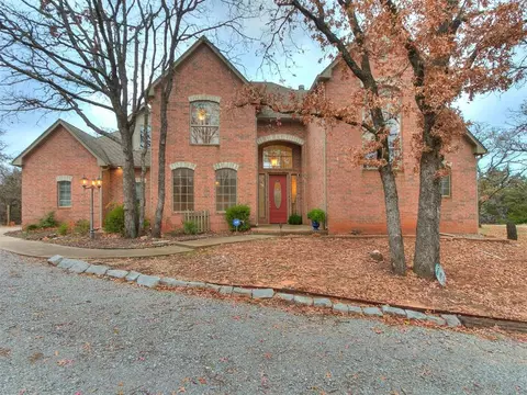 4000 Bent Cedar Trl, Edmond, OK 73034