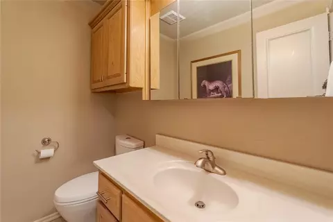 Undisclosed, Edmond, OK 73013 photo 21