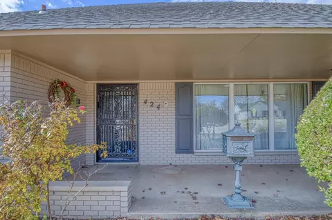 424 Thorton Dr, Norman, OK 73069 photo 2
