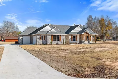 108 Marigold Dr, Tuttle, OK 73089 photo 3