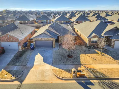 3312 NW 163rd St, Edmond, OK 73013
