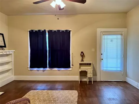 702 S 8th St, Chickasha, OK 73018 photo 3