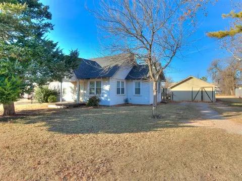 511 W Main St, Edmond, OK 73003