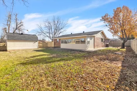 123 E Beech Ave, Yukon, OK 73099 photo 23