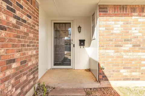 123 E Beech Ave, Yukon, OK 73099 photo 26