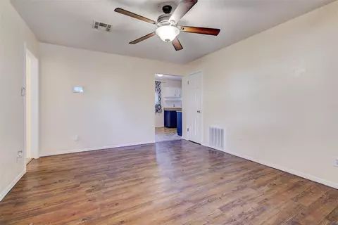 809 Arnold Ave, Moore, OK 73160 photo 4