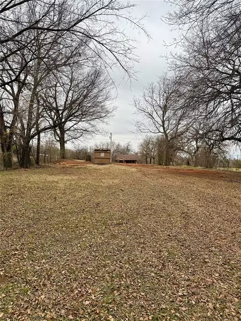 116 E 1st St, Chandler, OK 74834 photo 6