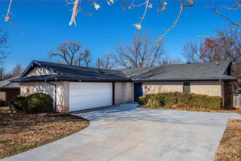 11213 Dover Ct, Yukon, OK 73099