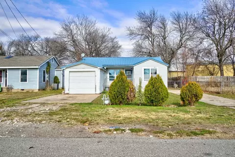 303 Crenshaw, Wayne, OK 73095 photo 1