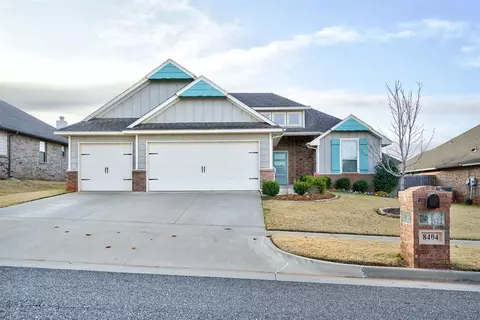8404 NW 160th Ct, Edmond, OK 73013