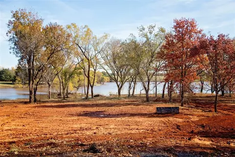 7668 Old Oak Trl, Guthrie, OK 73044