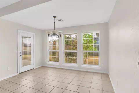 516 Peacock Cir, Altus, OK 73521 photo 17
