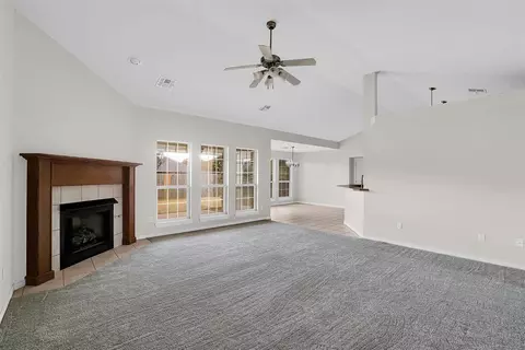 516 Peacock Cir, Altus, OK 73521 photo 8