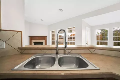 516 Peacock Cir, Altus, OK 73521 photo 13