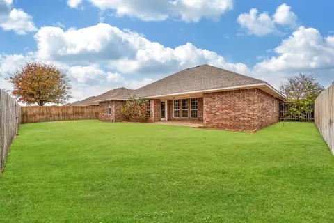 516 Peacock Cir, Altus, OK 73521 photo 31