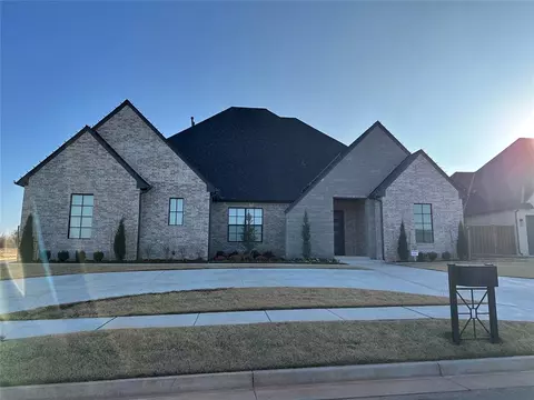 3016 Wood Thrush Way, Edmond, OK 73012