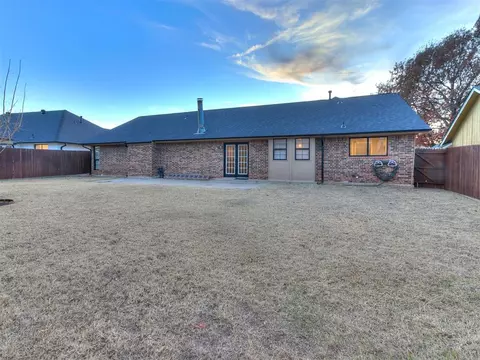 14100 Apache Dr, Edmond, OK 73013 photo 5