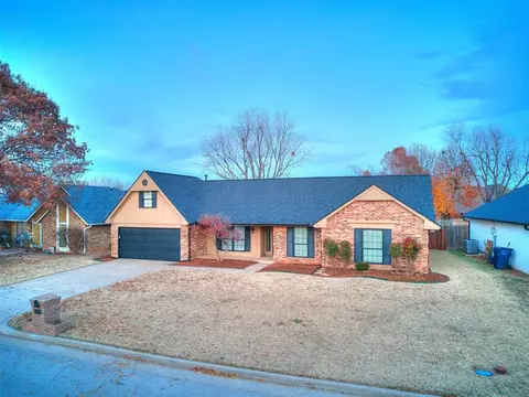 14100 Apache Dr, Edmond, OK 73013
