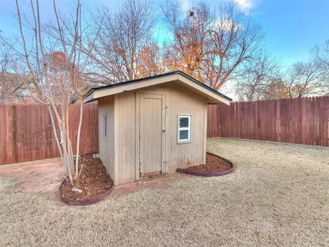 14100 Apache Dr, Edmond, OK 73013 photo 6