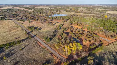 7368 Old Oak Trl, Guthrie, OK 73044