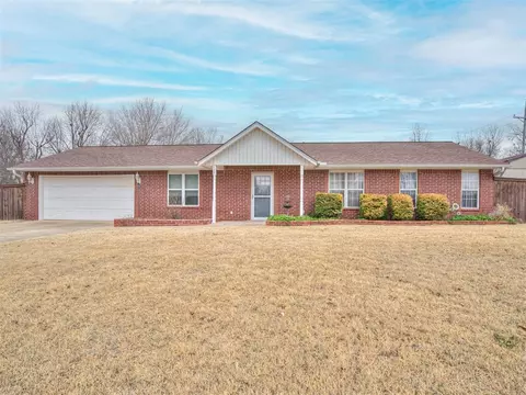 115 SW 6th, Blanchard, OK 73010