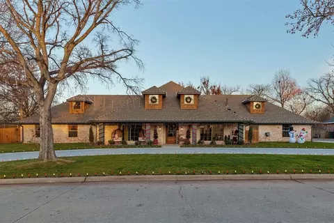 13016 Oak Hollow Rd, Oklahoma City, OK 73120