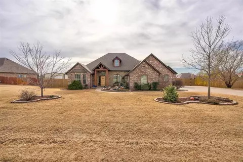 4774 Crestmere Ln, Edmond, OK 73025