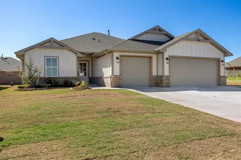 1209 Ariana St, Shawnee, OK 74804