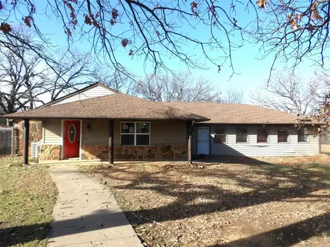 423 Turner Dr, Chandler, OK 74834
