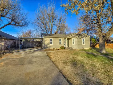 6905 NW 46th St, Bethany, OK 73008