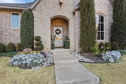 16401 La Crema Dr, Edmond, OK 73013