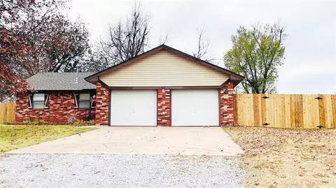2916 S Choctaw Ave, El Reno, OK 73036
