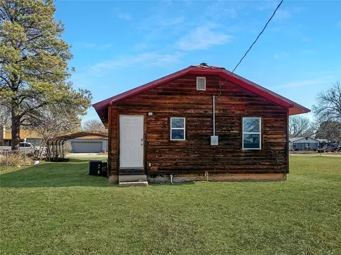 323 S Birch Ave, Erick, OK 73645 photo 3