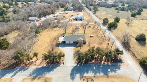 2403 Ridge Run Dr, Blanchard, OK 73010