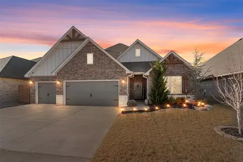 14505 Privas Ln, Yukon, OK 73099