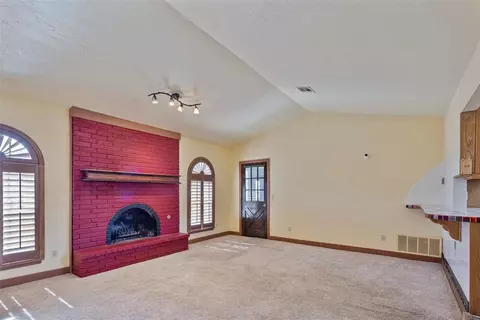 Living - 1738 E Frontier Ter, Mustang, OK 73064 photo 4 of 4