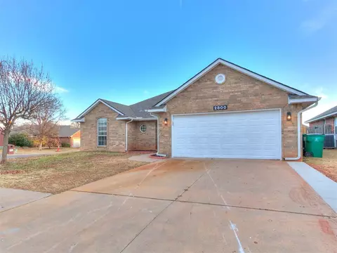 2800 NW 166th St, Edmond, OK 73012