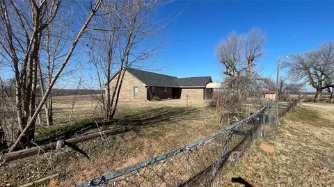 334030 E 1070 Rd, Mcloud, OK 74851 photo 4