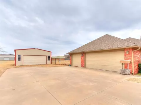 4306 Nugget Ln, Tuttle, OK 73089 photo 8