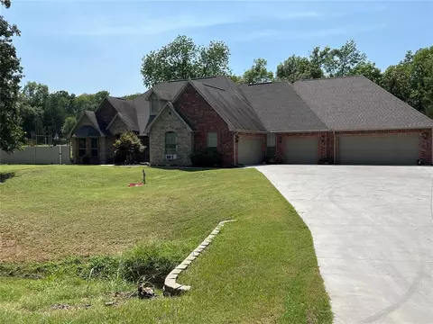 15633 E County Road 1568 Rd, Ada, OK 74820
