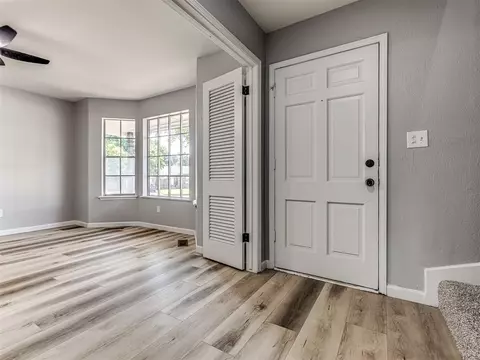 213 E Willow Pl, Yukon, OK 73099 photo 4