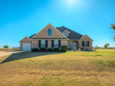 6486 Red Cedar Dr, Edmond, OK 73025