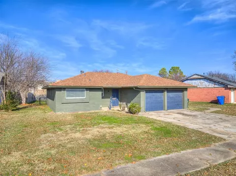 1401 Abbey Dr, Norman, OK 73071