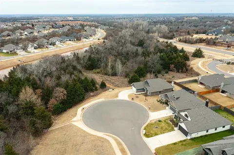 5233 Riverrun Ct, Arcadia, OK 73007