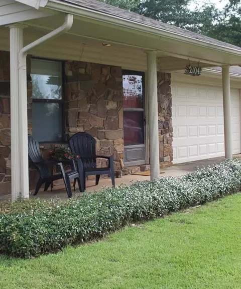 2104 Hummingbird Ln, Idabel, OK 74745
