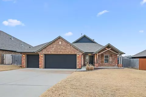 2216 Mill Creek Way, Choctaw, OK 73020