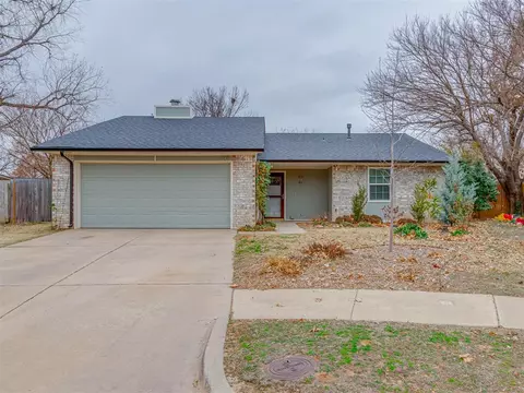 812 Ash Ct, Norman, OK 73072
