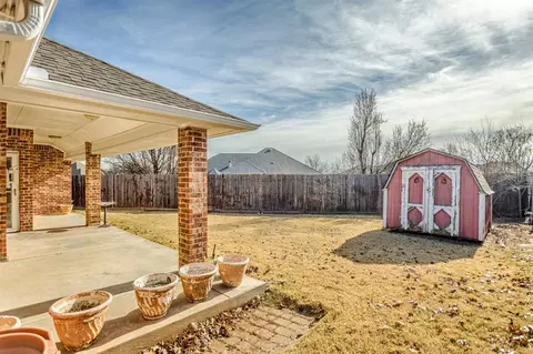 408 Cedar Ln, Moore, OK 73160 photo 32