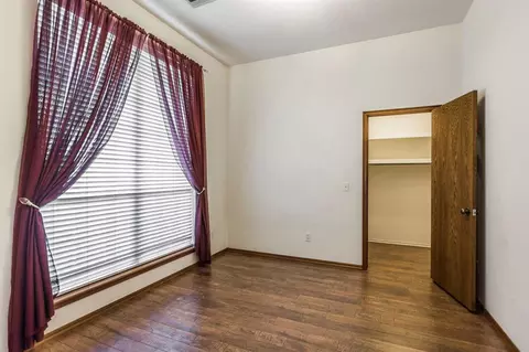 408 Cedar Ln, Moore, OK 73160 photo 7