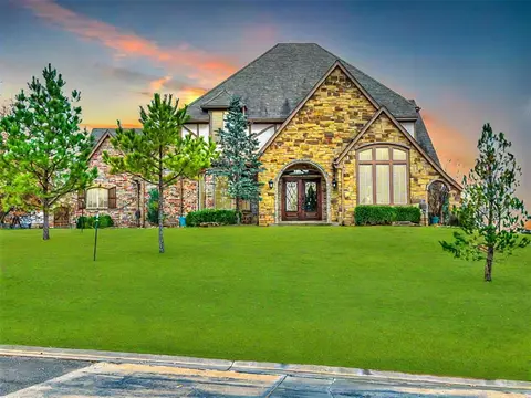 1948 Savona Ln, Edmond, OK 73034